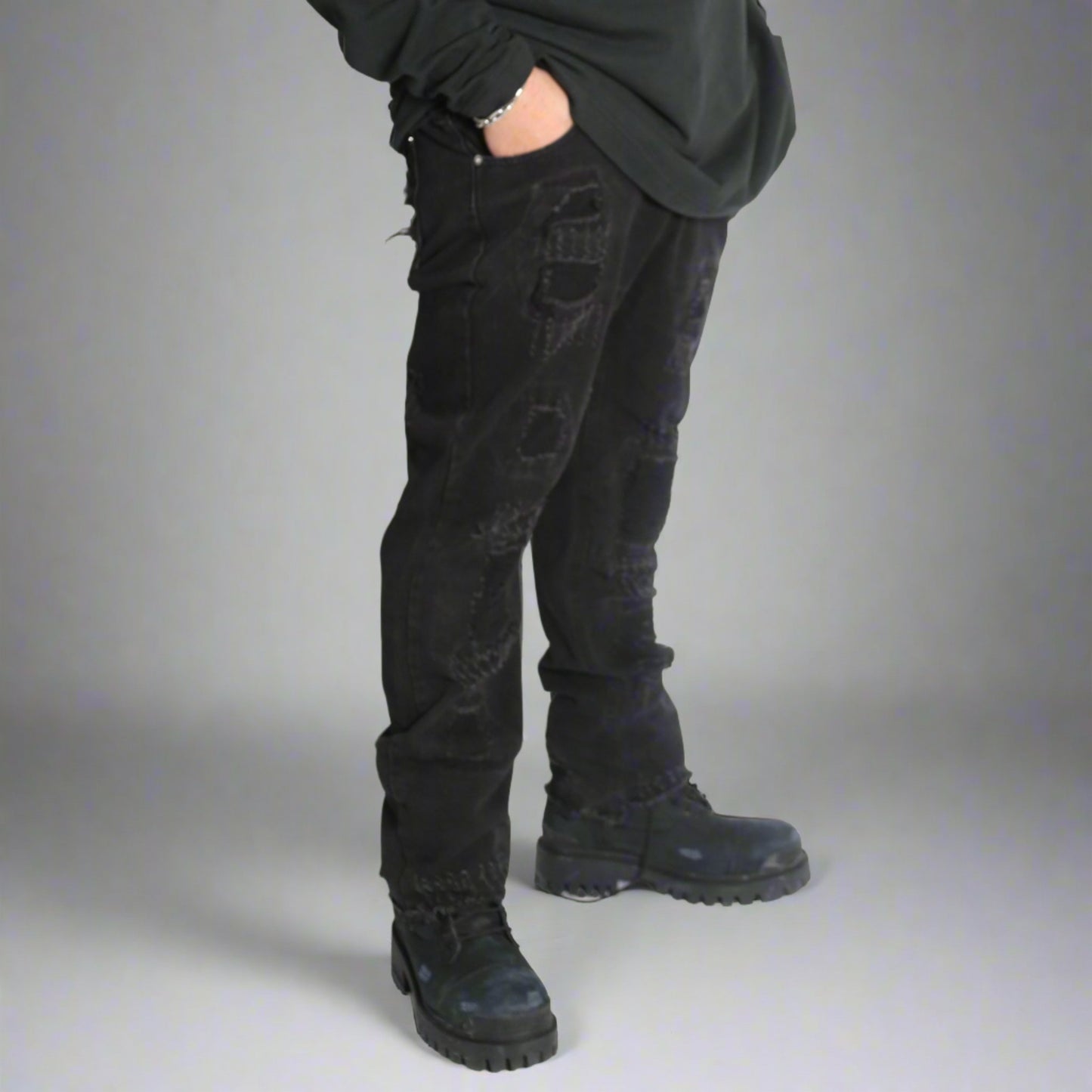UPSET #04 straight ripped patch jeans