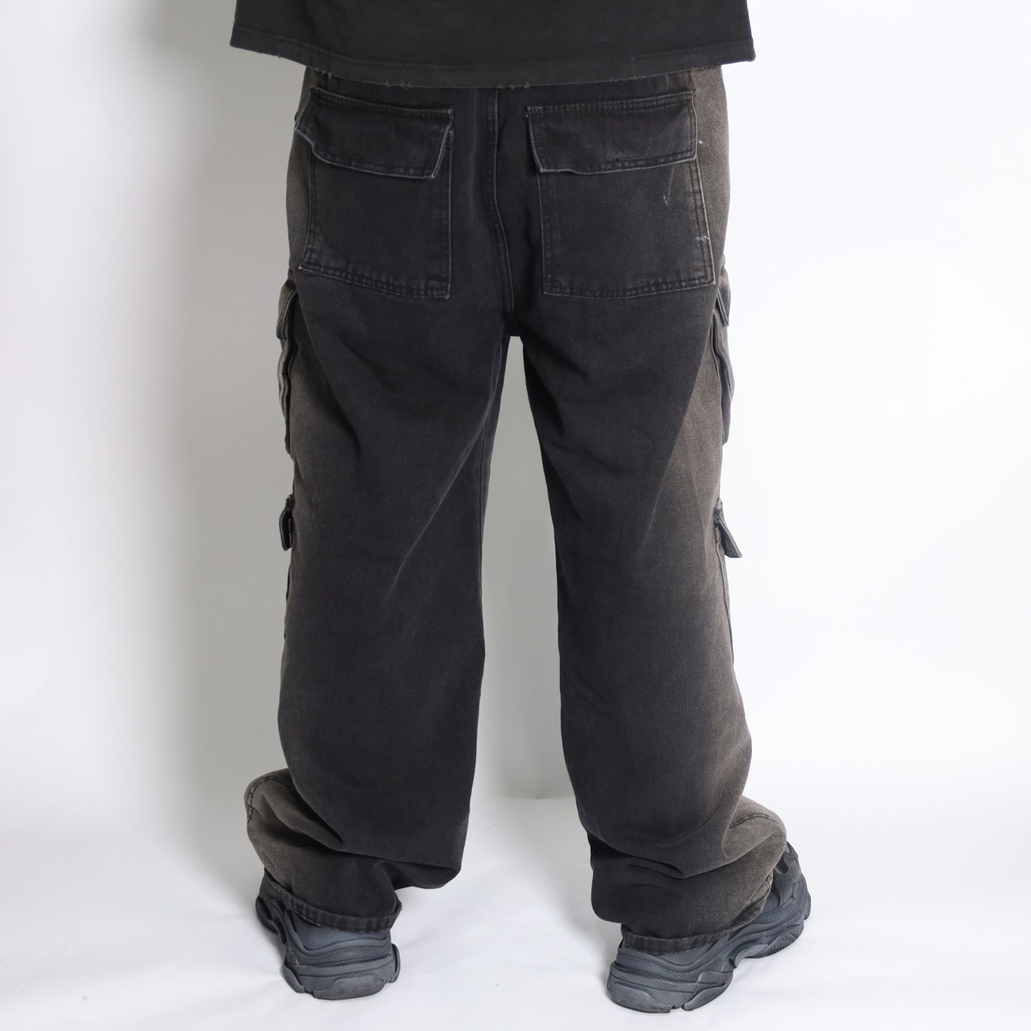 RAVE #05 baggy washed effect cargo jeans