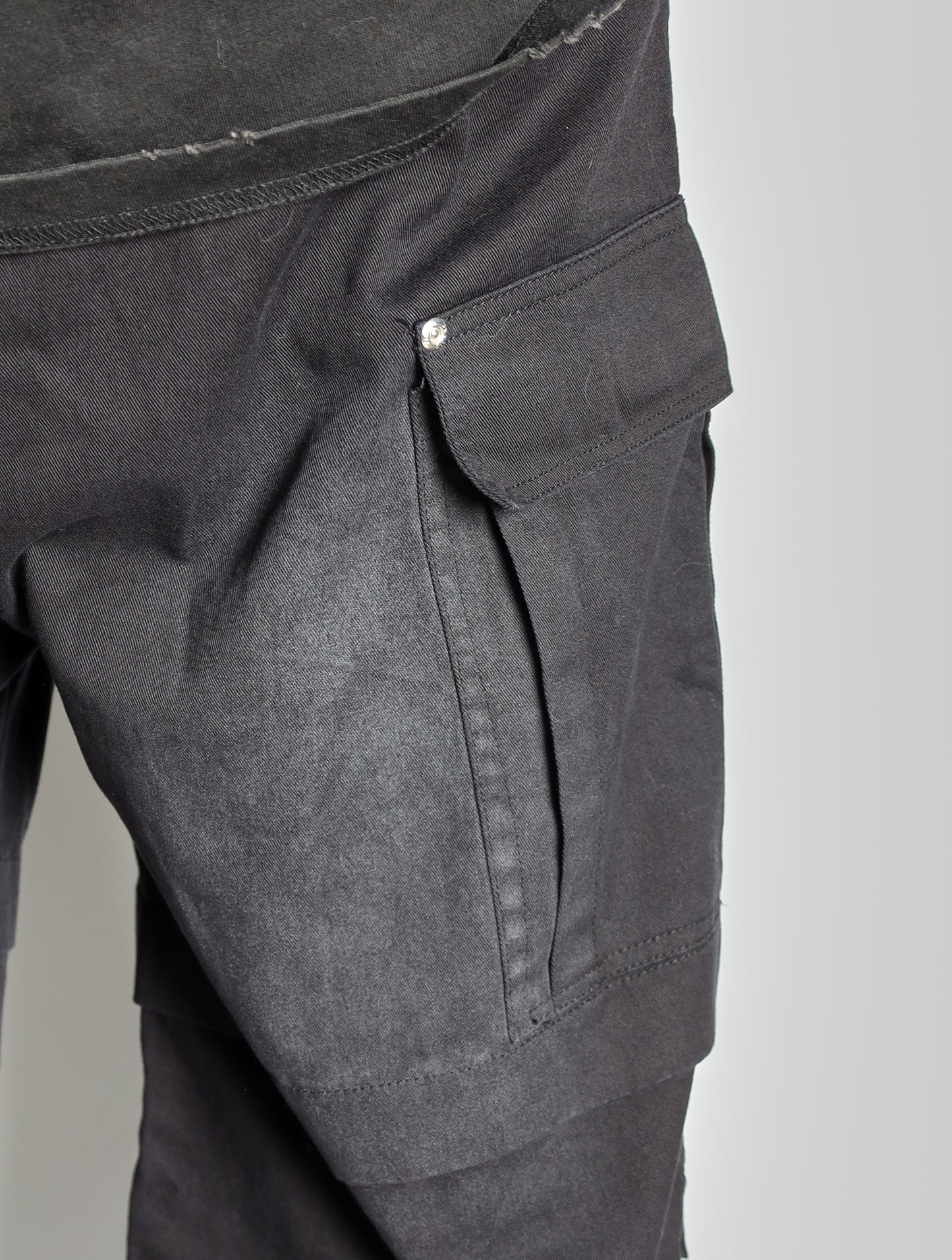 RAVE #06 slightly baggy washed effect cargo