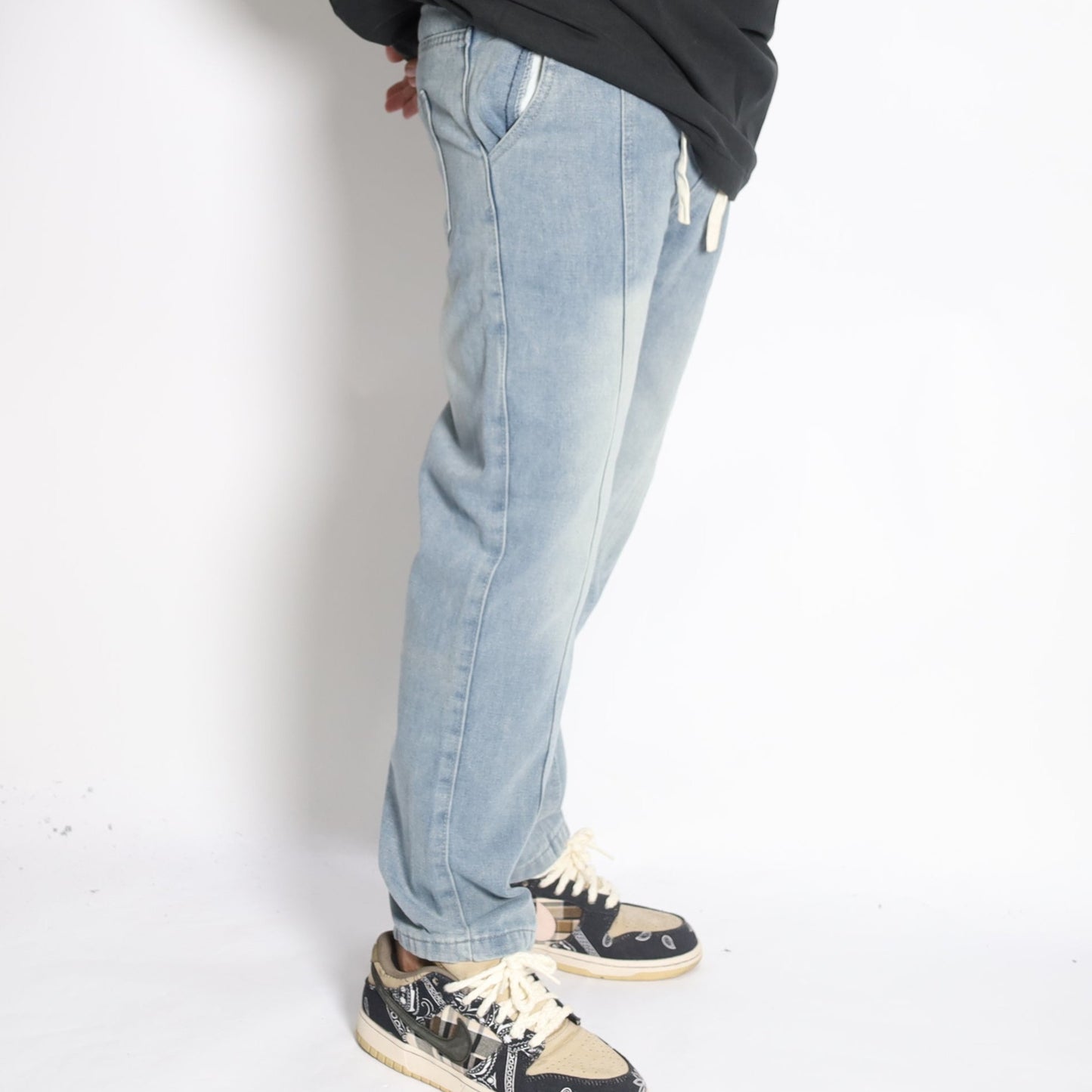 RELAX #02 straight washed denim sweatpants